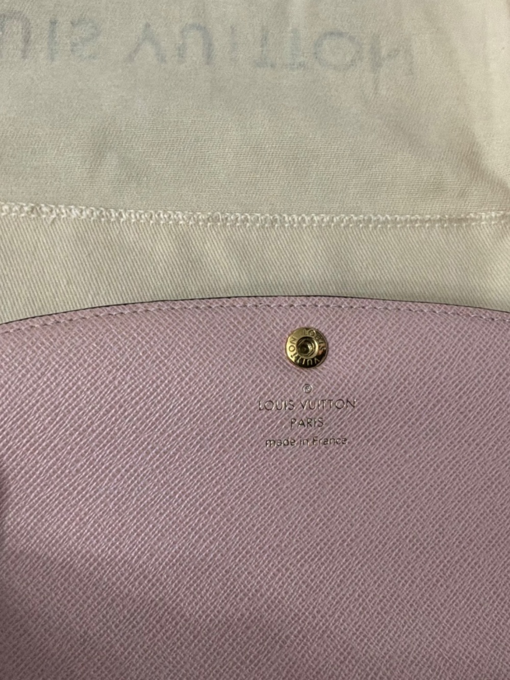 Authentic Louis Vuitton Wallet with pink leather inside - Picture 2 of 5